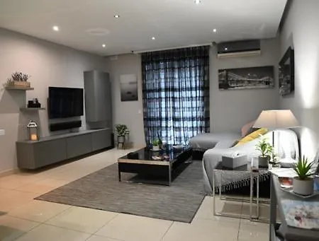 Appartement At Lara 1br Apt, 10 Mins Walk To Sliema Ferries