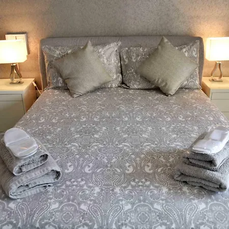 At Lara 1br Apt, 10 Mins Walk To Sliema Ferries *
