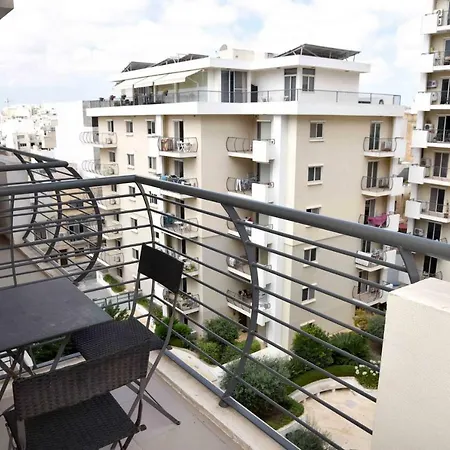 At Lara 1br Apt, 10 Mins Walk To Sliema Ferries *