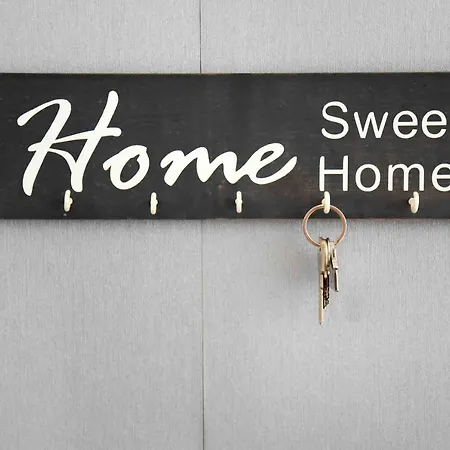 At Lara 1br Apt, 10 Mins Walk To Sliema Ferries Apartamento Gzira